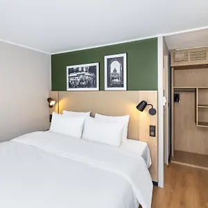 Hotel Campanile Nature - Lille Est Villeneuve-D'Ascq ***
