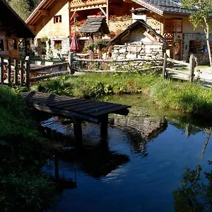  Couette-café Nemoz France